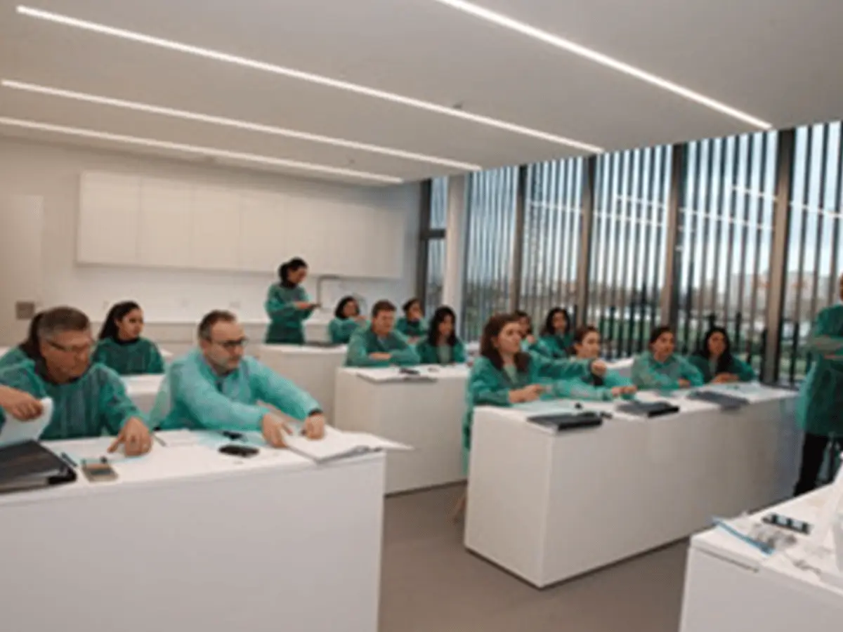 ZAGA Center Aveiro Portugal Expert in zygomatic implants