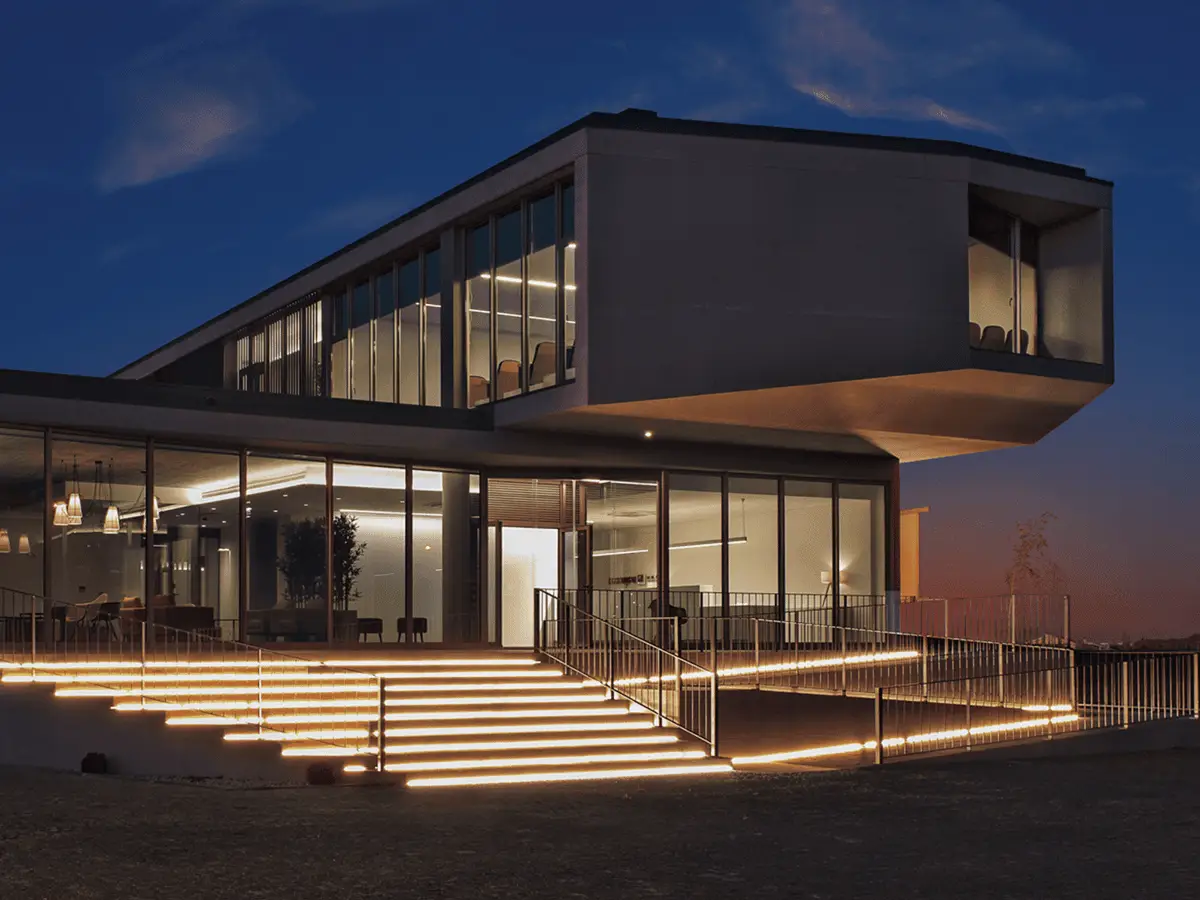 ZAGA Center Aveiro Portugal Expert in zygomatic implants