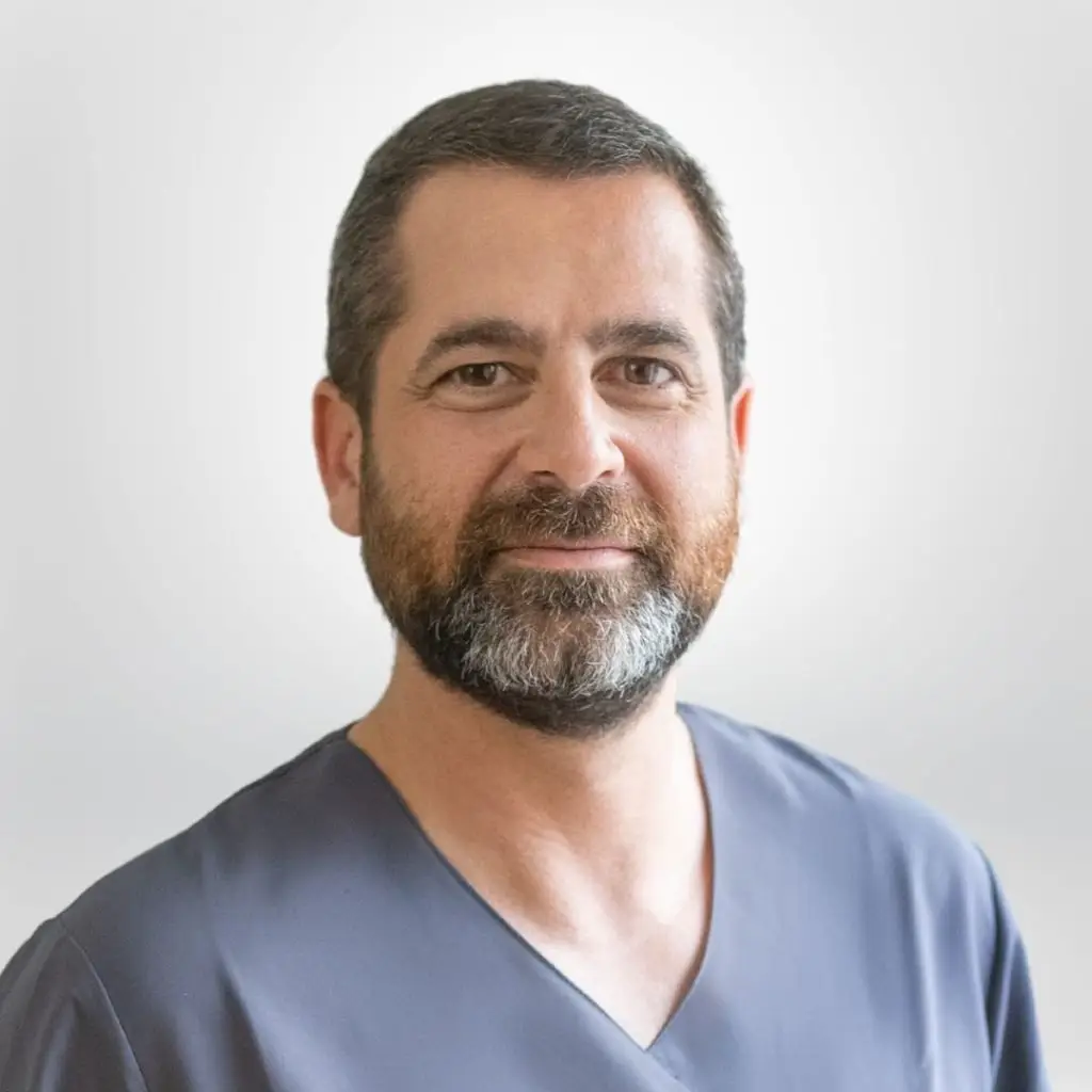 Dr. Manuel martin Luque ZAGA Center Canarias