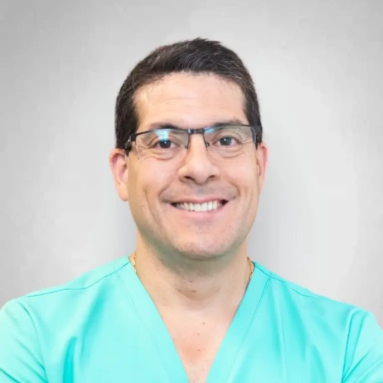 Dr Oscar Rios