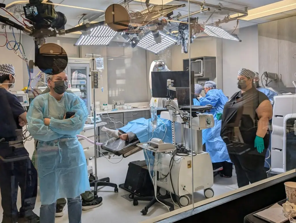 Live surgery observation