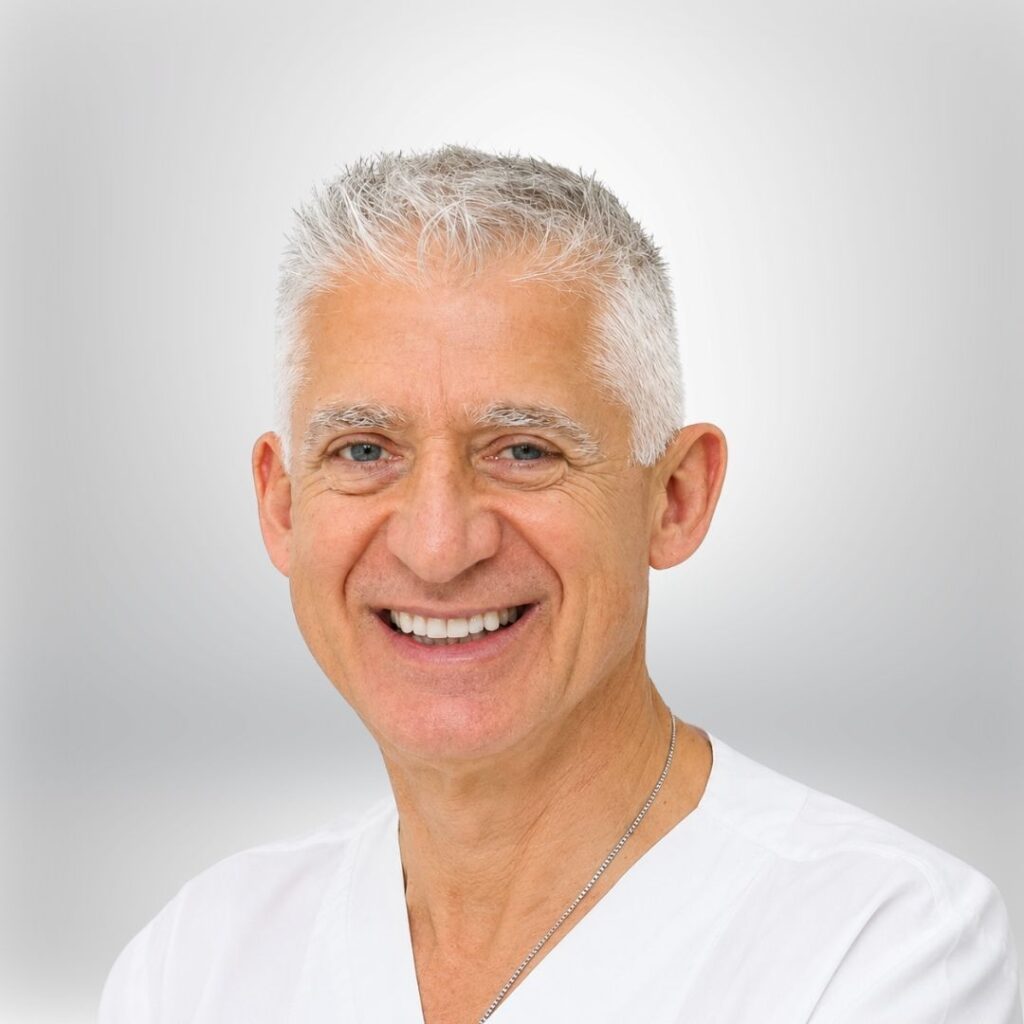 Dr Costa Nicolopoulos