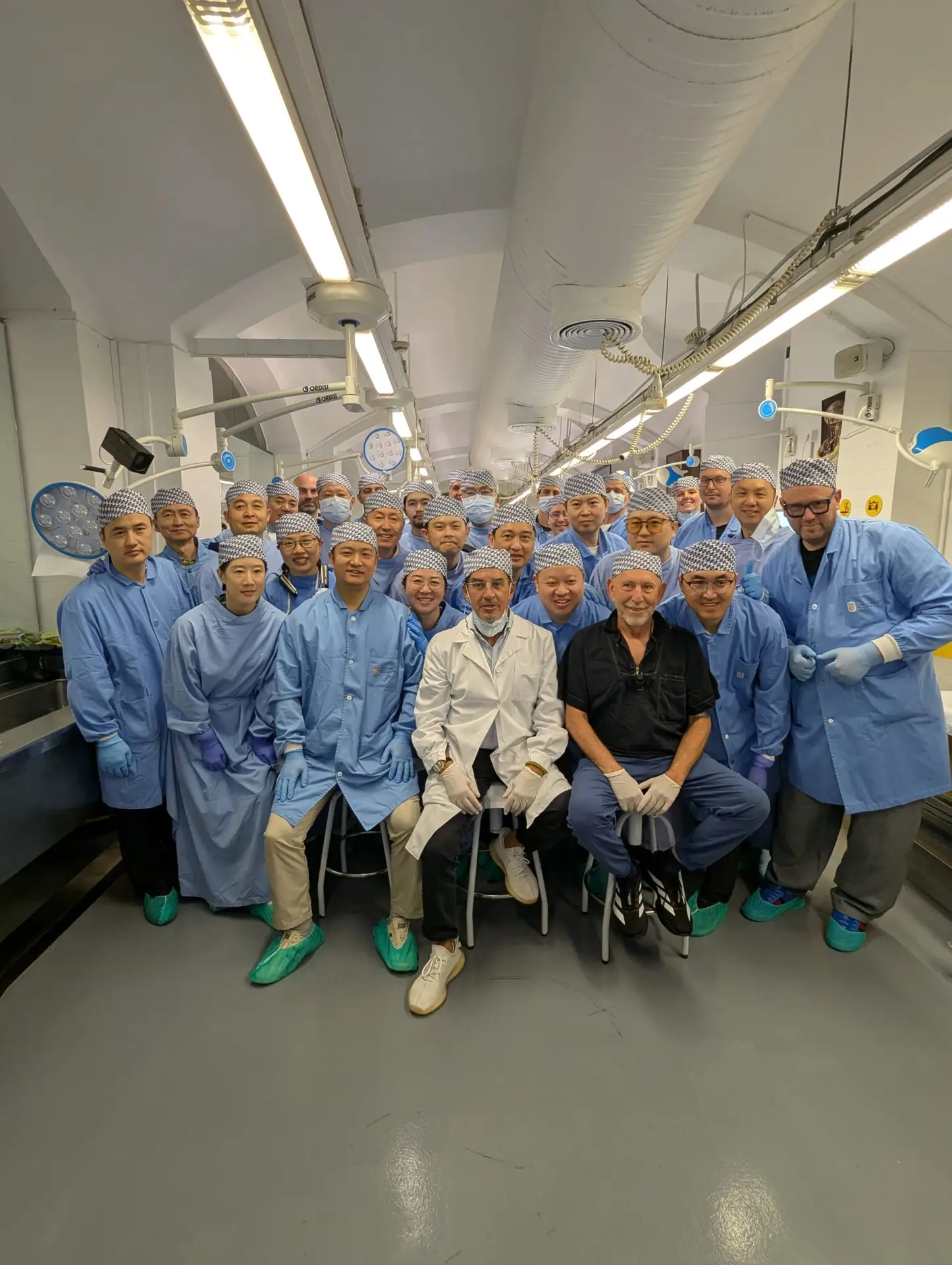 Course participants performing hands-on cadaver surgery during the ZAGA Cadaver Course Barcelona 2026 at the University of Barcelona Faculty of Medicine