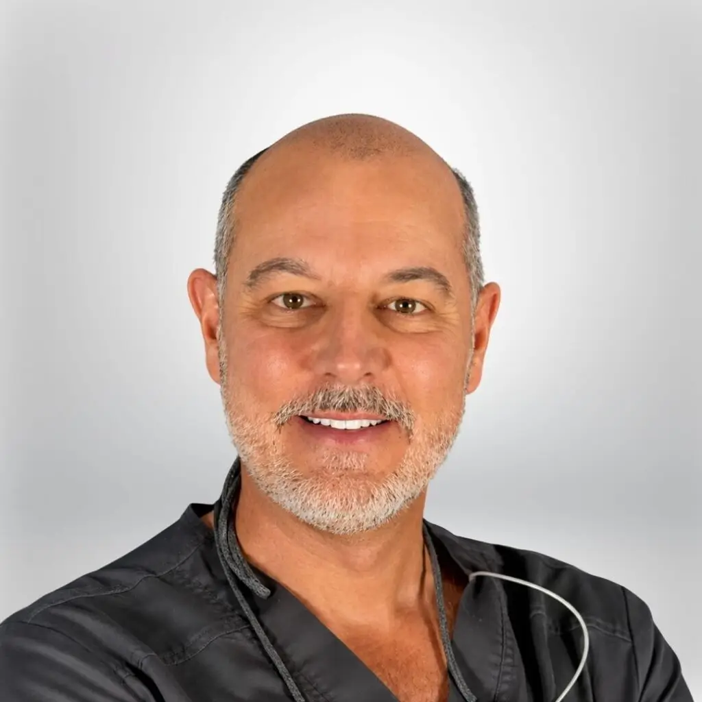 Dr Roberto López Píriz